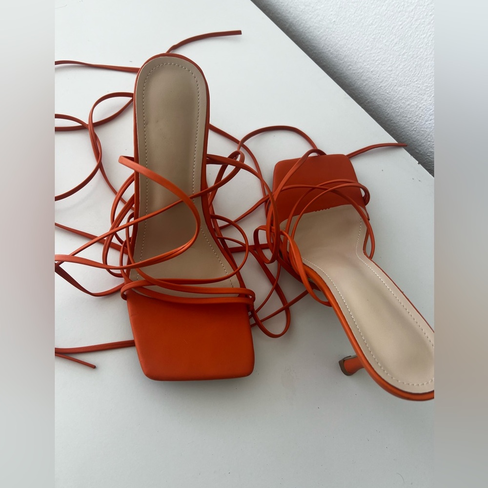 Orange tiny heals size 8 from shein used
